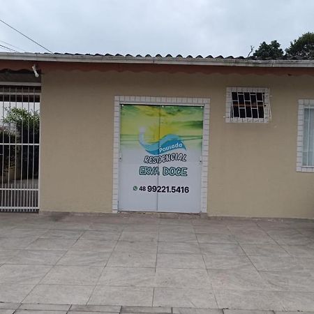 Residencial Erva Doce - 400M Da Praia De Canasvieiras Florianopolis Exterior photo